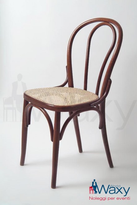 sedia thonet in legno tinta noce con sedile in paglia di Vienna
