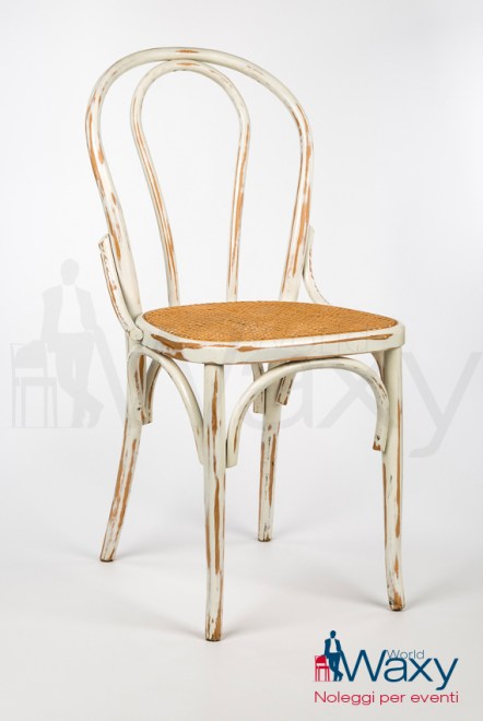 sedia thonet in legno laccato bianco con sedile in paglia di Vienna